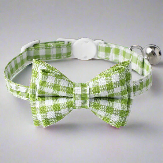 Cat Collar with Bow & Bell, Cute Plaid Patterns Collars, 1 Pack, Green